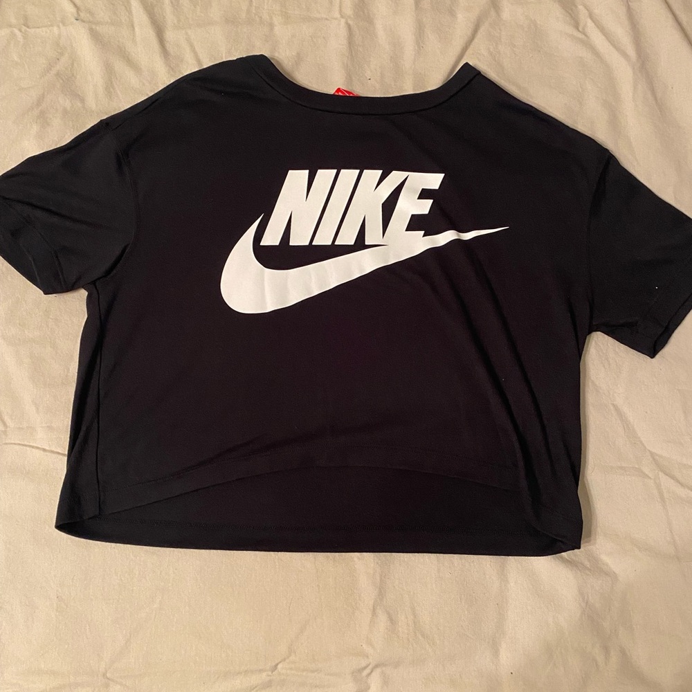 Nike Crop Top